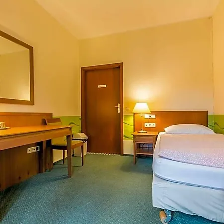 Nina Hostel *
