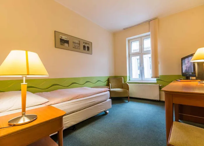 Nina كاتوفيتسه